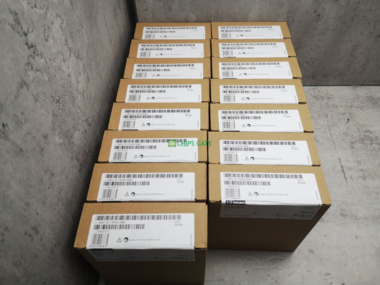 1PCS NEW in BOX SIEMENS PLC 6ES7331-7KF02-